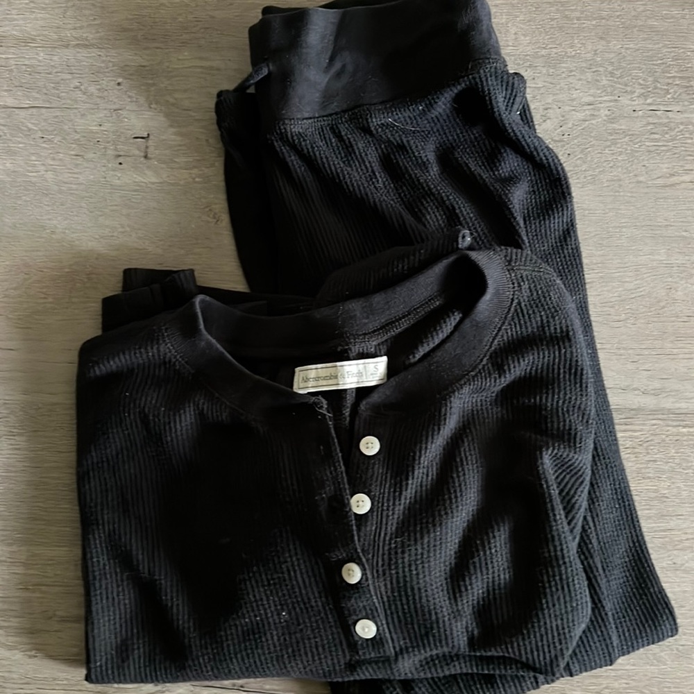 Abercrombie Henley Waffle Set